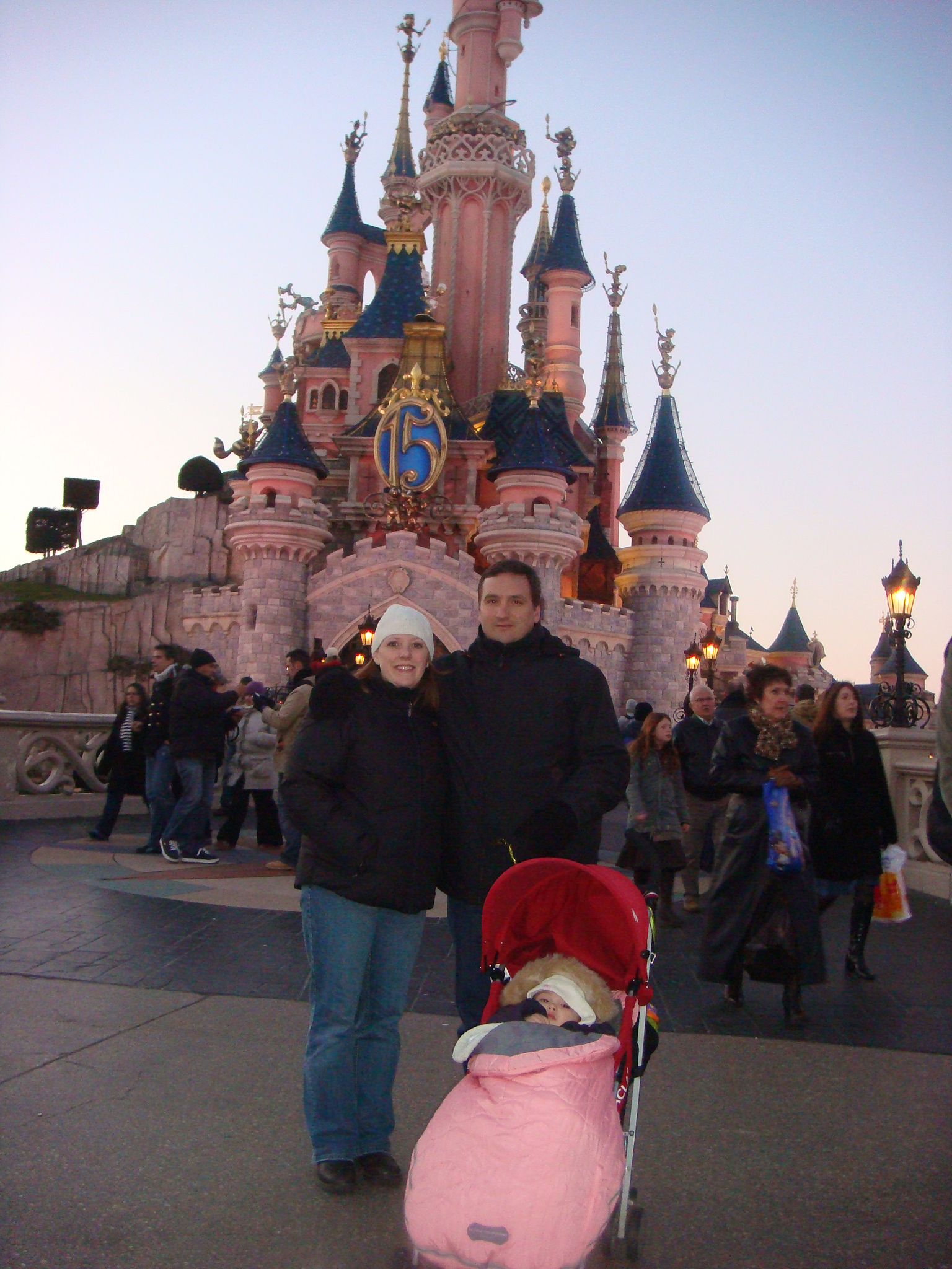 DisneyParis/Paris_222Mom_Dad_and_Megan.JPG