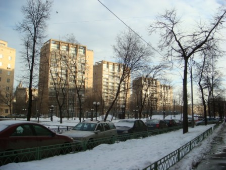 Feb2008/Moscow_Apartments.JPG