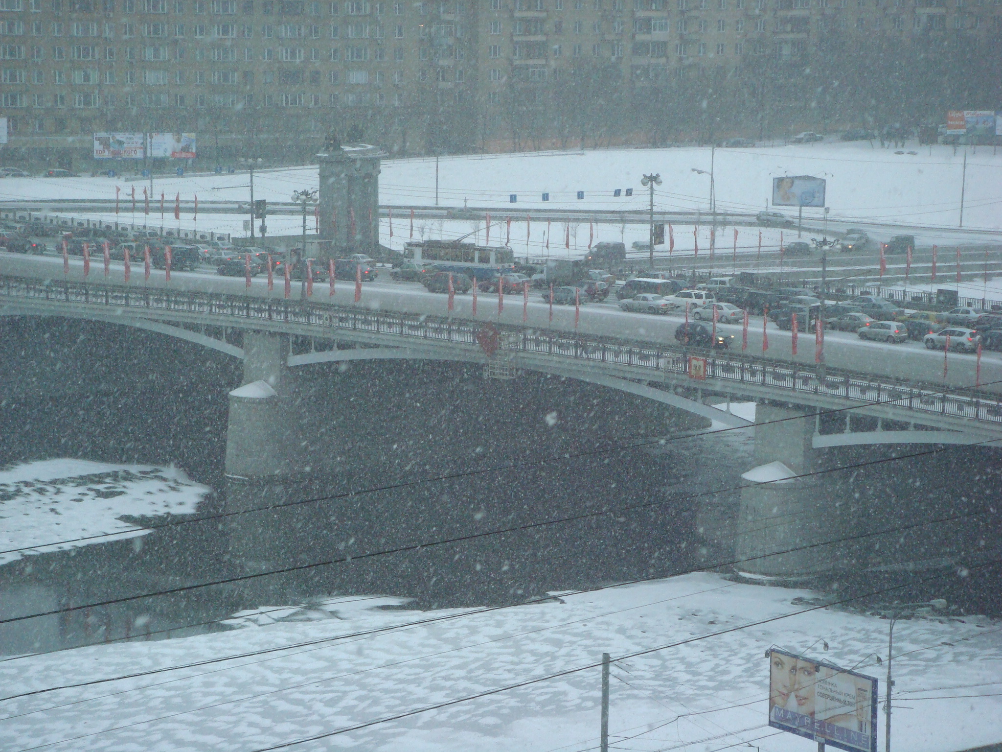 Jan2008/105snowy_moscow.JPG