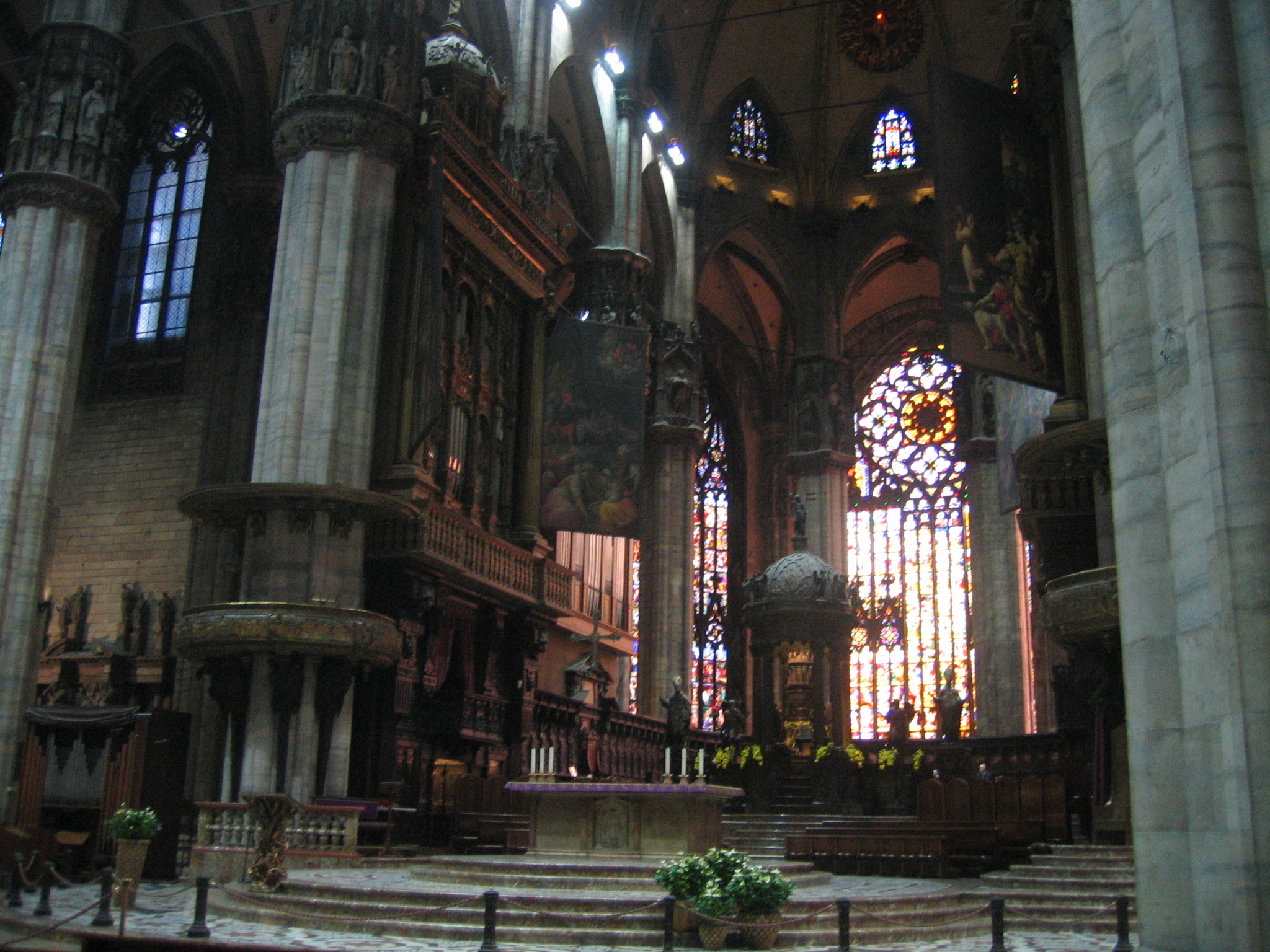 MattMilan/Duomo_Interior_2.JPG