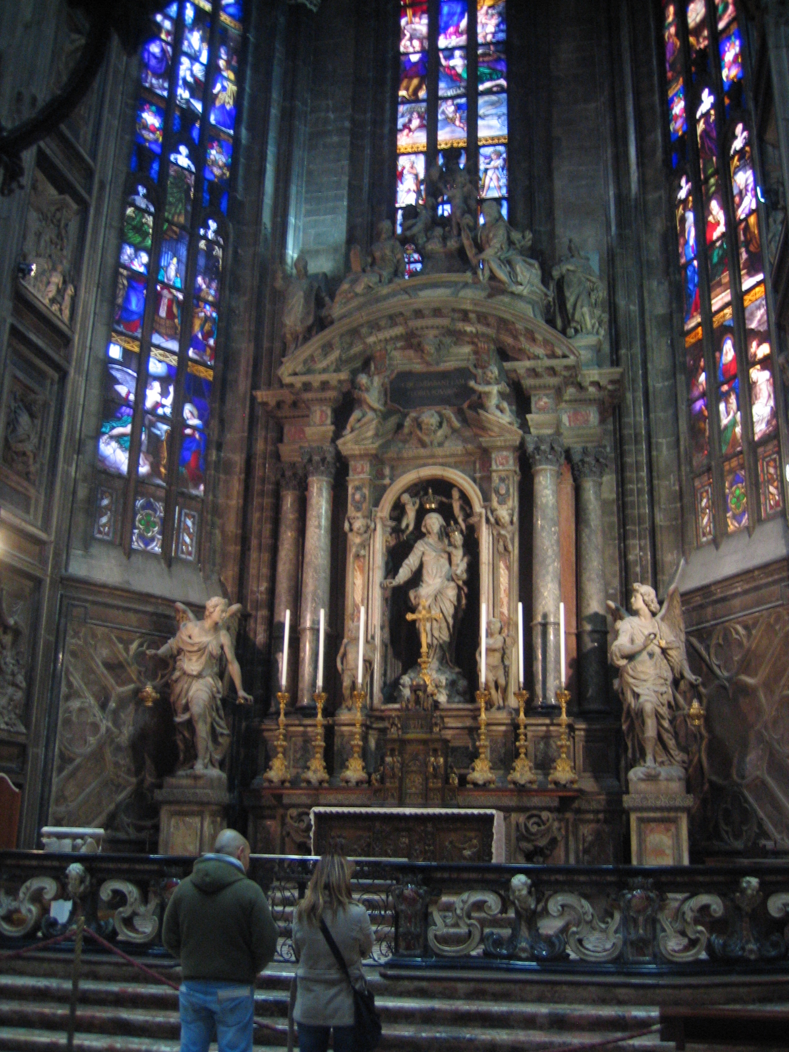 MattMilan/Duomo_Interior_3.JPG