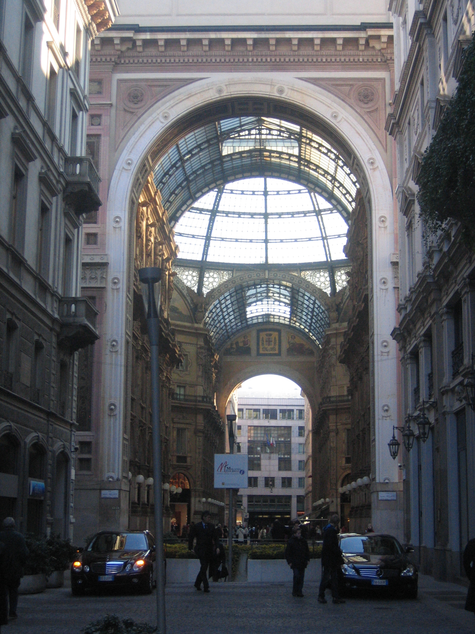 MattMilan/Galleria_in_Milan_1.JPG
