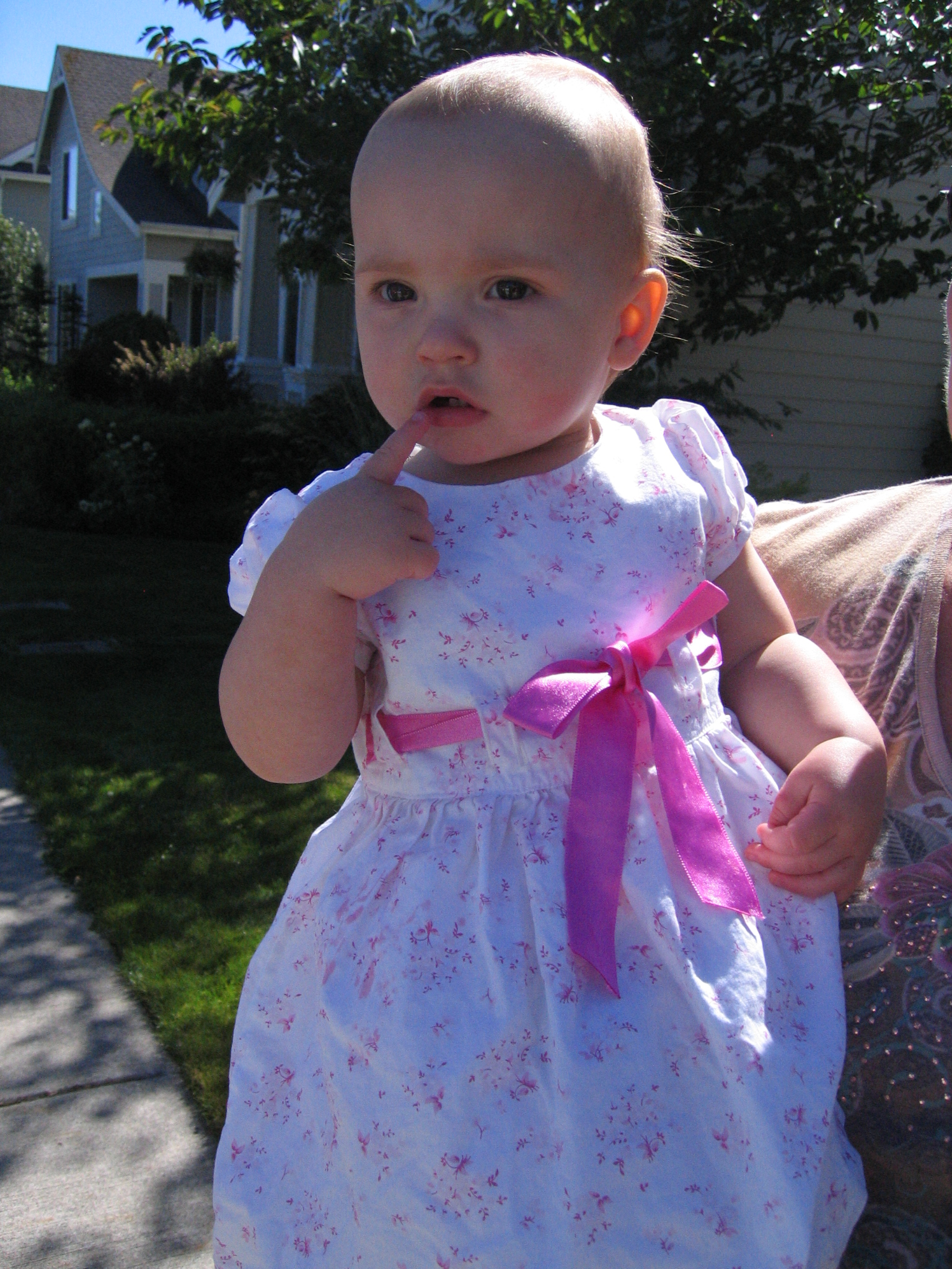 Megans1stbday/09_The_birthday_girl.jpg