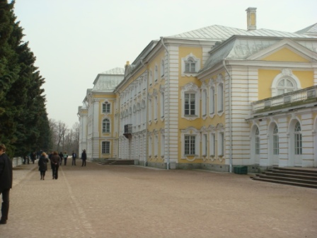 Peterhof/310Peterhof__The_Great_Palace.JPG
