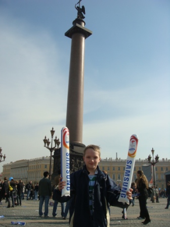 winterpalace/165Riley_and_The_Alexander_Column.JPG